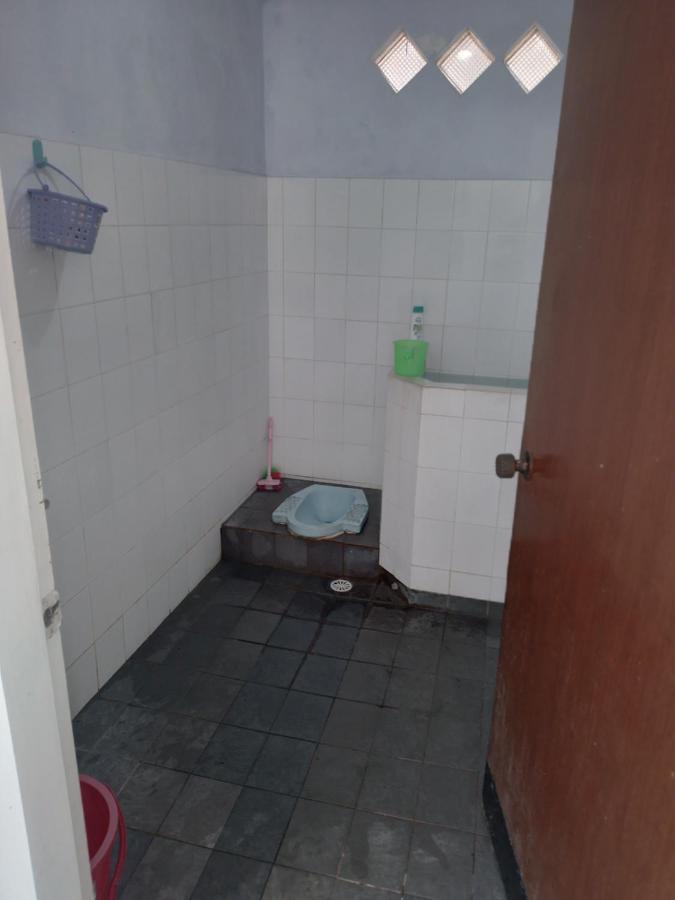 Welirang 20B Homestay - Max 2 Orang Per Kamar มะลัง ภายนอก รูปภาพ